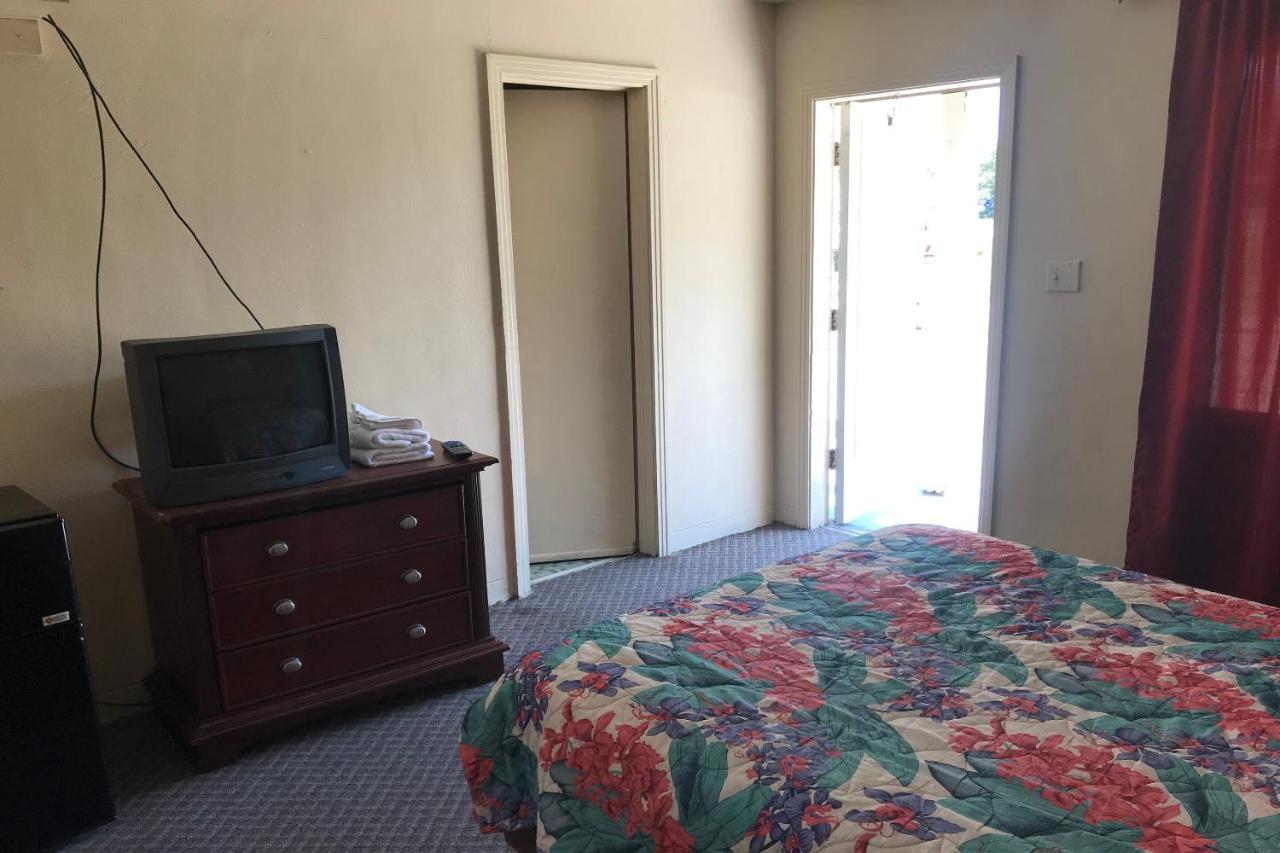 Hotel O Near Fanning Springs State Park Us Hwy 98 Old Town Extérieur photo