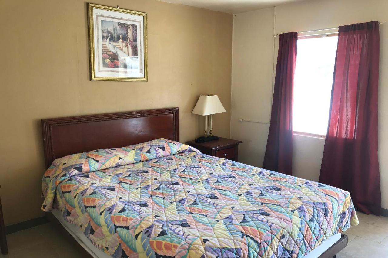 Hotel O Near Fanning Springs State Park Us Hwy 98 Old Town Extérieur photo
