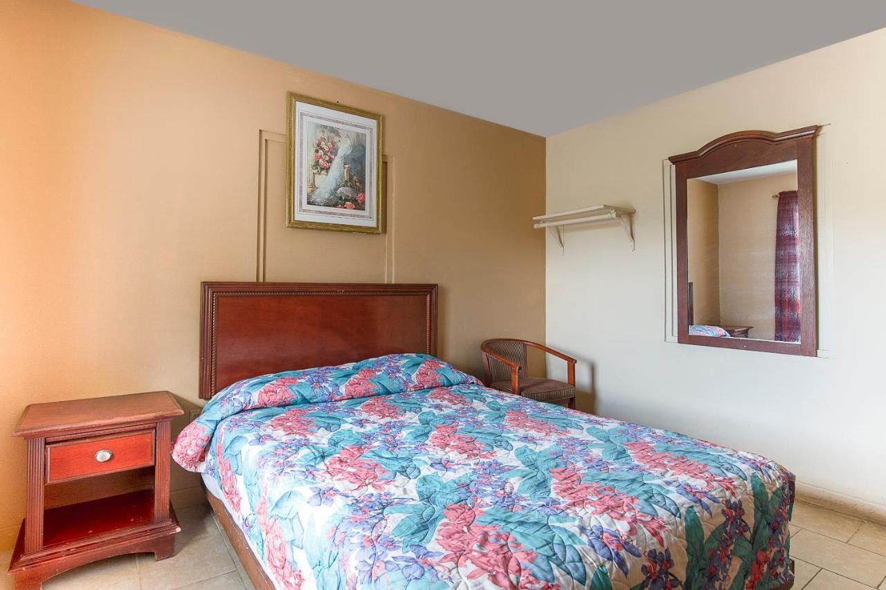 Hotel O Near Fanning Springs State Park Us Hwy 98 Old Town Extérieur photo